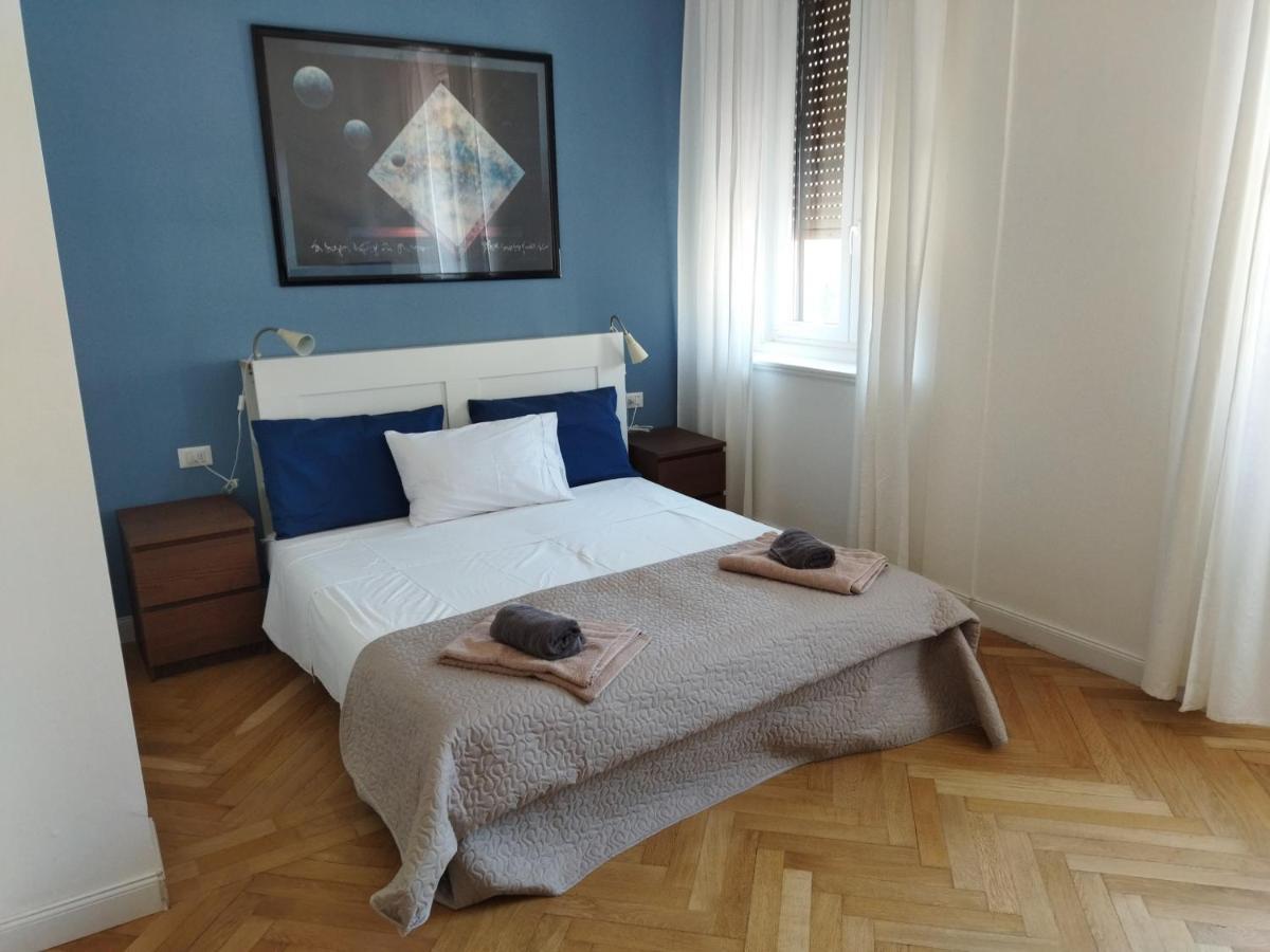 Piazza Goldoni Rooms Triest Exterior foto